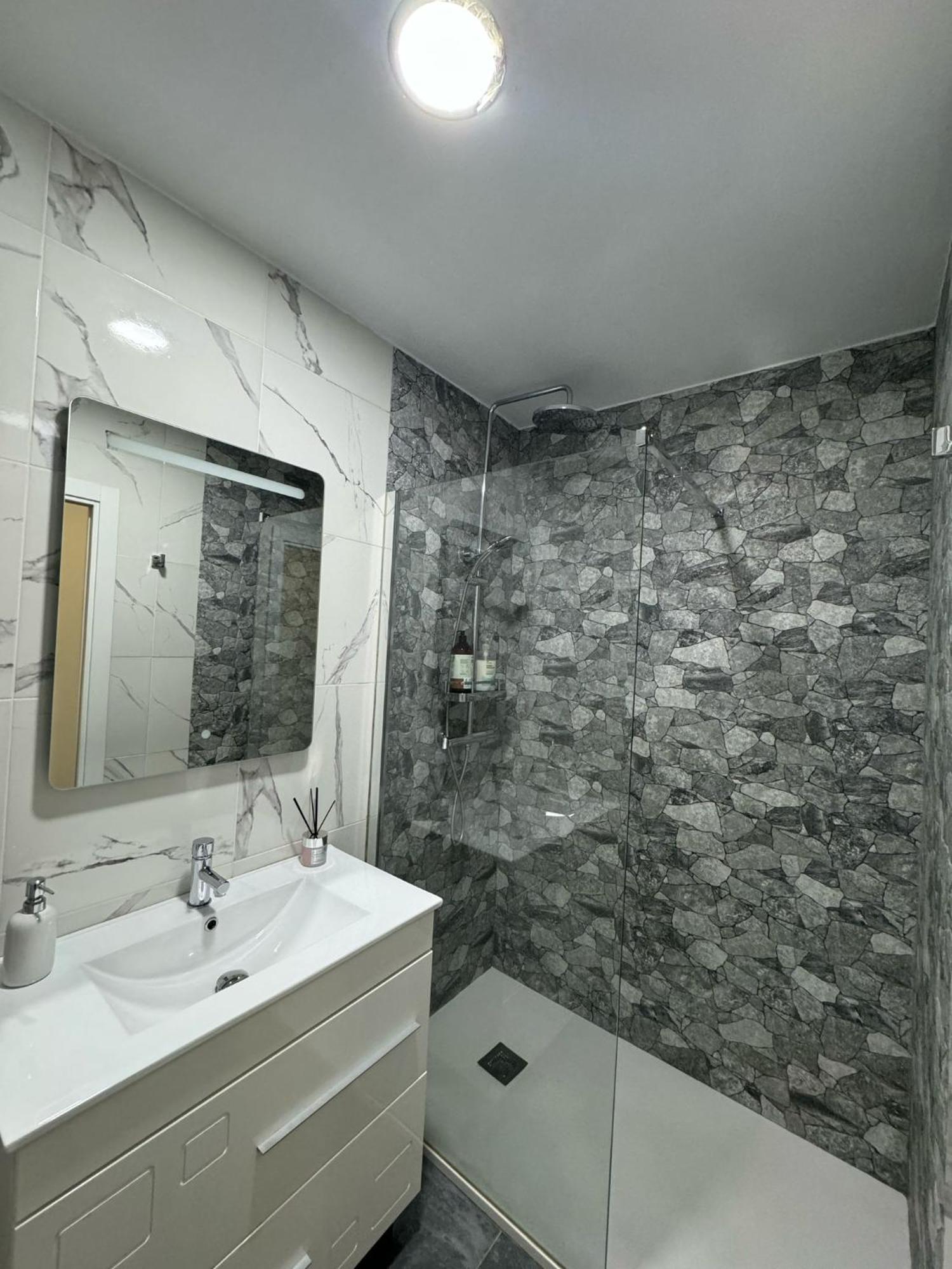Piso Nuevo A 10 Minutos De San Sebastian Apartment Lasarte Oria Ngoại thất bức ảnh