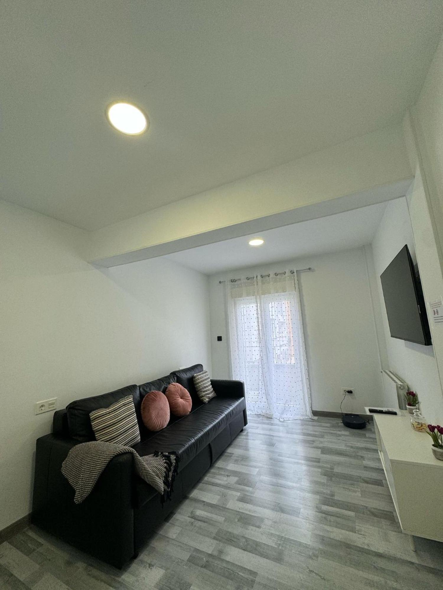 Piso Nuevo A 10 Minutos De San Sebastian Apartment Lasarte Oria Ngoại thất bức ảnh