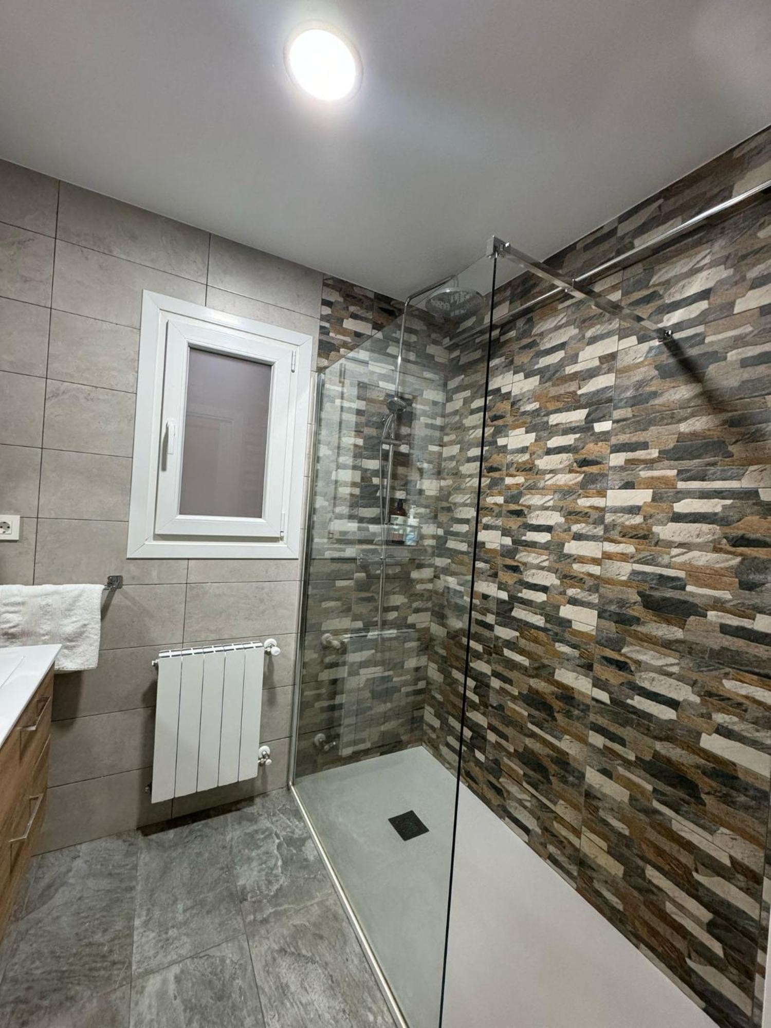 Piso Nuevo A 10 Minutos De San Sebastian Apartment Lasarte Oria Ngoại thất bức ảnh